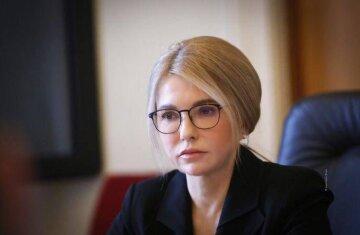 Tymoshenko has one of the highest negative ratings and is attempting a political comeback by capitalizing on social protection issues, says V. Gladkikh.