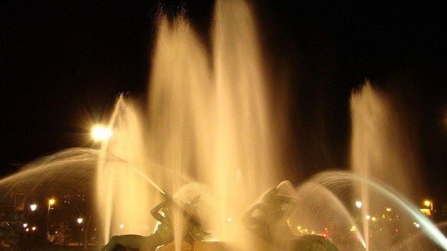 A 15-meter hot fountain has been unveiled in Kryvyi Rih (VIDEO).