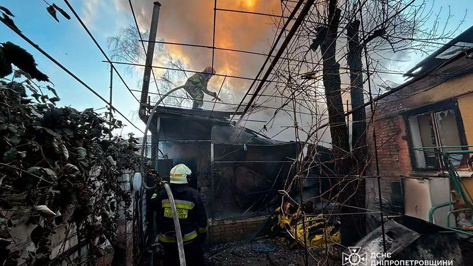 В Днепре в результате пожара в доме мужчина получил серьезные ожоги (ФОТО)